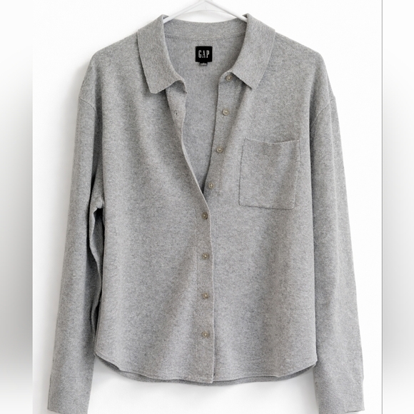 GAP Sweaters - Gap Gray Knit Button-Up Cardigan Sweater Minimalist Quuiet Luxury Layer Size S